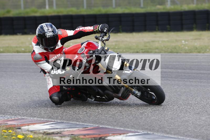 Archiv-2025/05 14.04.2025 Plüss Moto Sport ADR/Freies Fahren/1